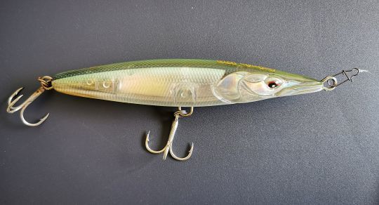 Pensez à vérifier l'état de l'agrafe et sa bonne fermeture avant de pêcher ! 