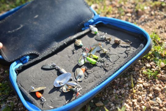 Une trousse est idéale pour le rangement des cuillers tournantes