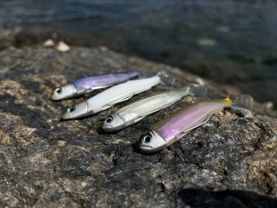 Les 4 coloris disponibles pour cette nouvelle taille de Black Minnow 105 mm