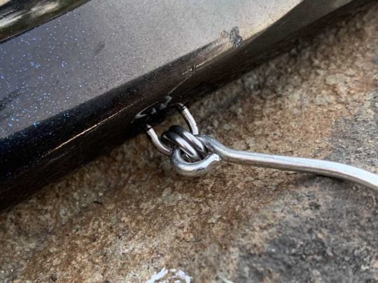 L'armature est solide.