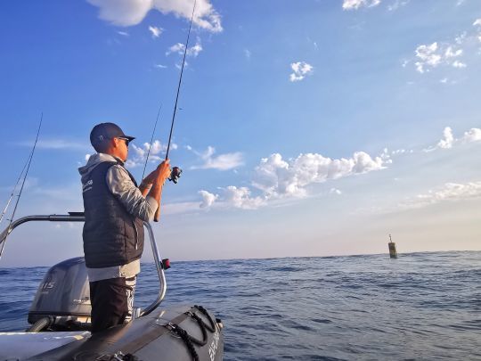 Soyez cohérent quant au choix de la technique et à la vitesse de récupération du leurre.