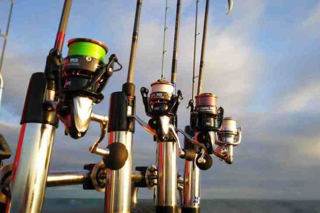 Iniziare a pescare in mare: scegliere il mulinello giusto per la prima canna da pesca