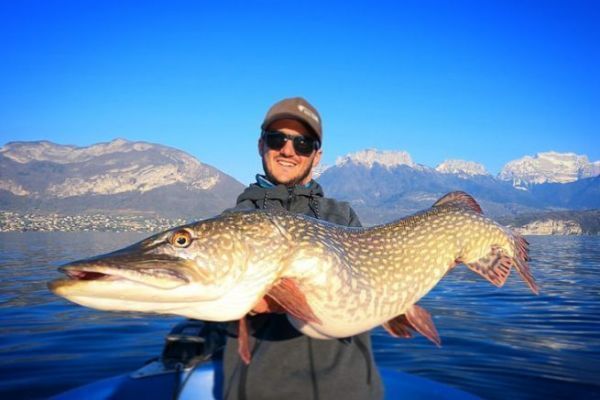 La pesca sportiva differenze tra mare, fiumi e laghi. - Blog Raccontidipesca