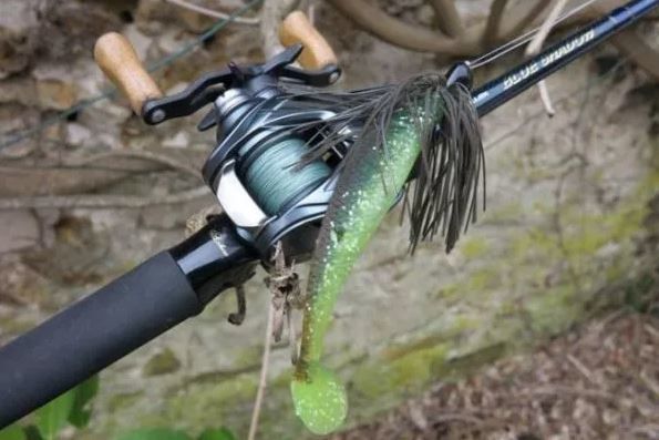 Tutto quello che dovete sapere sulla pesca al luccio con il rubber jig per avere successo