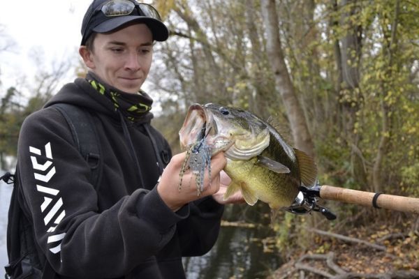 Pesca al black bass, 3 tipi di canna per essere efficaci in tutte le stagioni