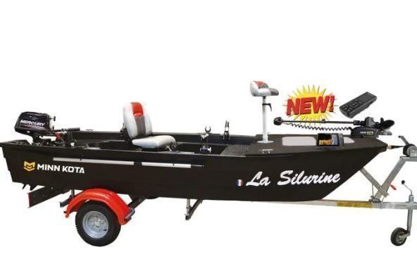 Pack superluxe Silurine 4 m Bass Boat Blacky, rendere la pesca pi facile per voi stessi