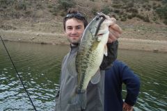 Pesca con i vermi per il black bass