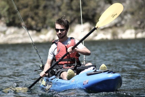 Pesca in kayak in acqua dolce, conoscere le diverse attrezzature