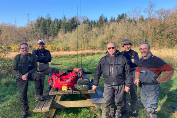 La prima Masterclass di pesca a ninfa con la lenza in Bretagna, tenuta da St�phane Legentilhomme (a destra) e organizzata da Jean